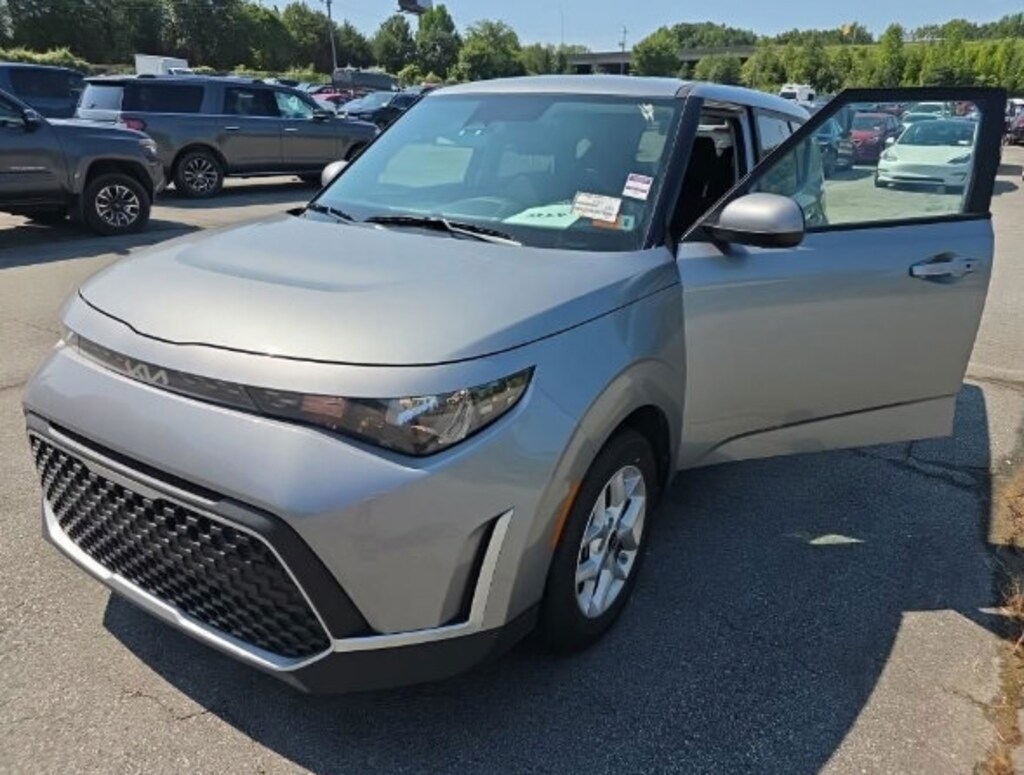 Used 2025 Kia Soul S Hatchback