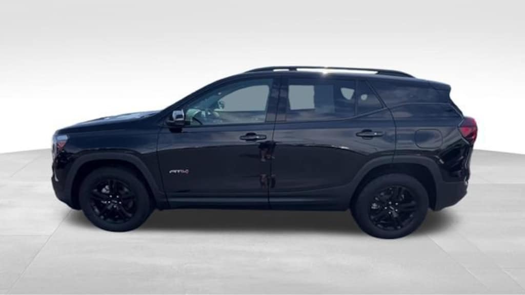 Used 2024 GMC Terrain AT4 SUV