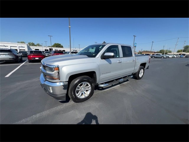 2016 Chevrolet Silverado 1500 LT photo 4