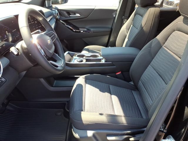 2027 Chevrolet Equinox LT - Photo 6