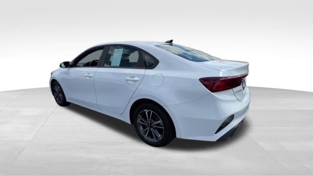Used 2023 Kia Forte LXS Sedan