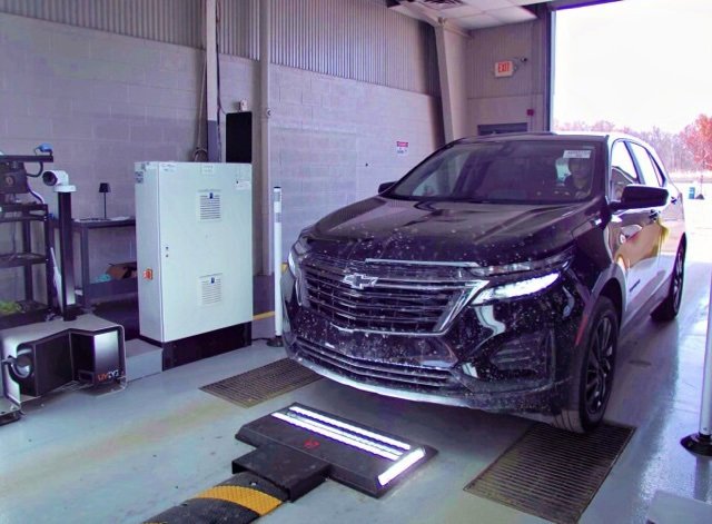 2024 Chevrolet Equinox LS photo 2