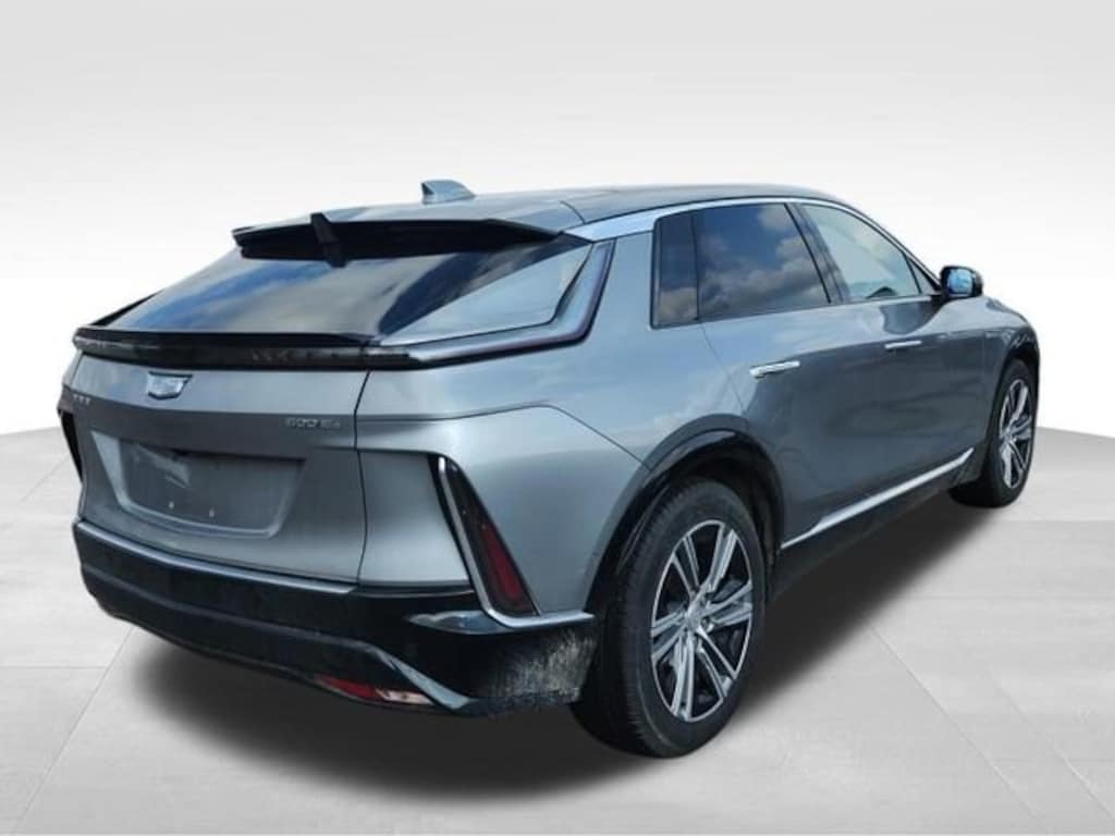 Used 2024 CADILLAC LYRIQ Luxury 1 SUV