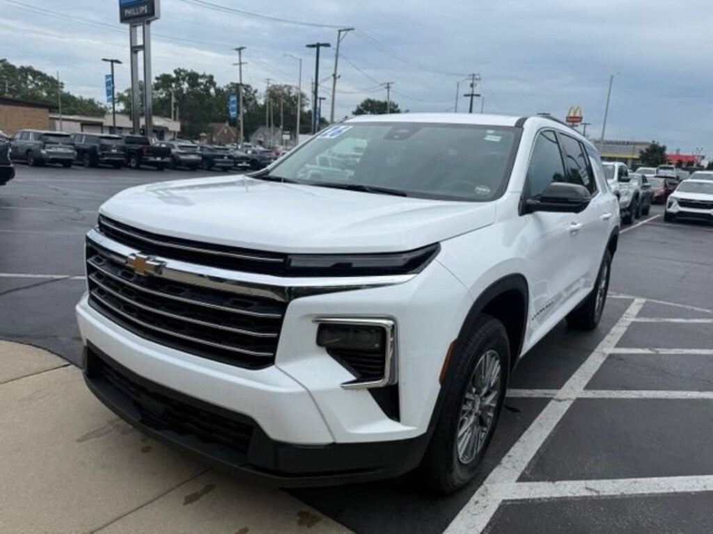 Used 2026 Chevrolet Traverse LT SUV