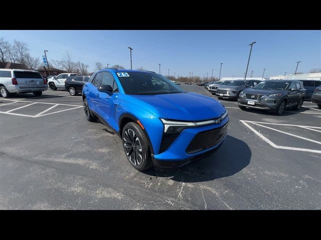 Used 2025 Chevrolet Blazer EV RS with VIN 3GNKDJRJ4SS106257 for sale in Lansing, IL