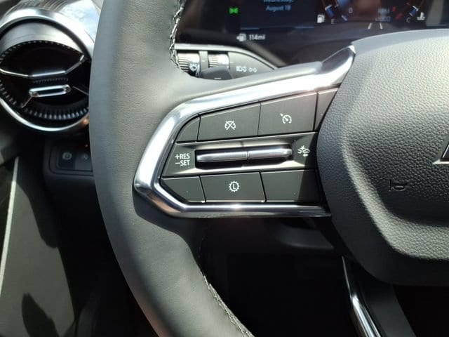 2027 Chevrolet Equinox LT - Photo 13