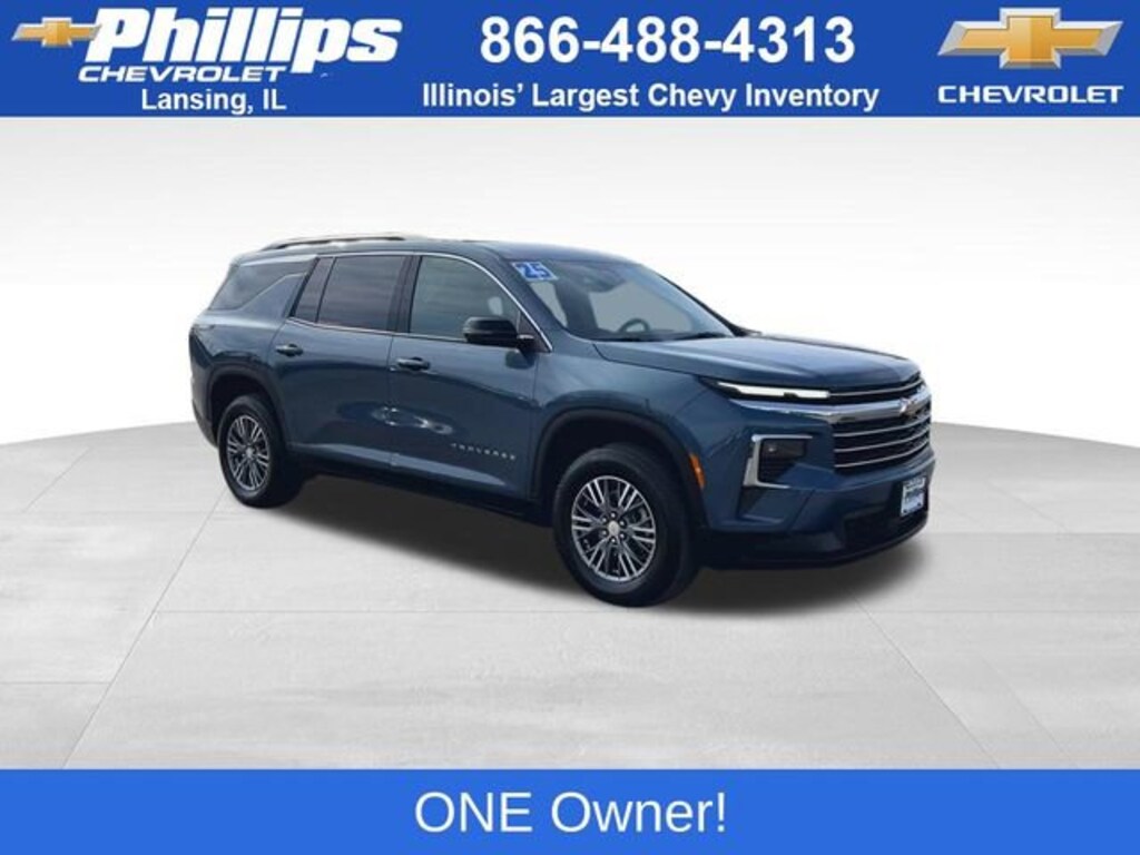 Used 2025 Chevrolet Traverse LT SUV