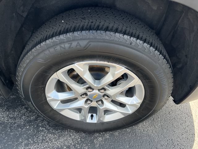 2023 Chevrolet Traverse LS - Photo 26
