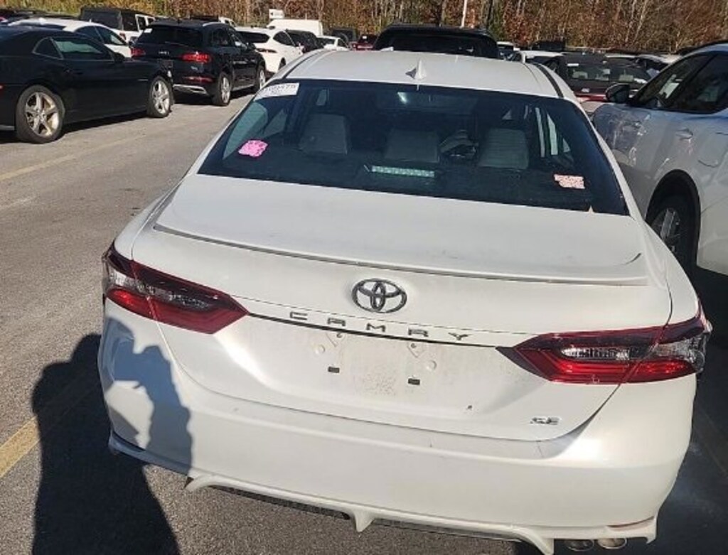 Used 2024 Toyota Camry SE