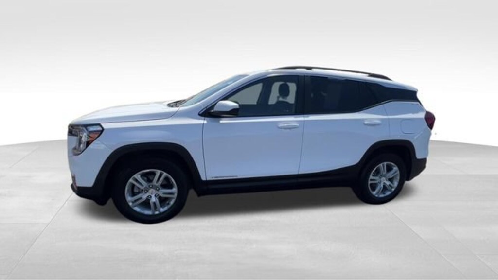 Used 2023 GMC Terrain SLE SUV