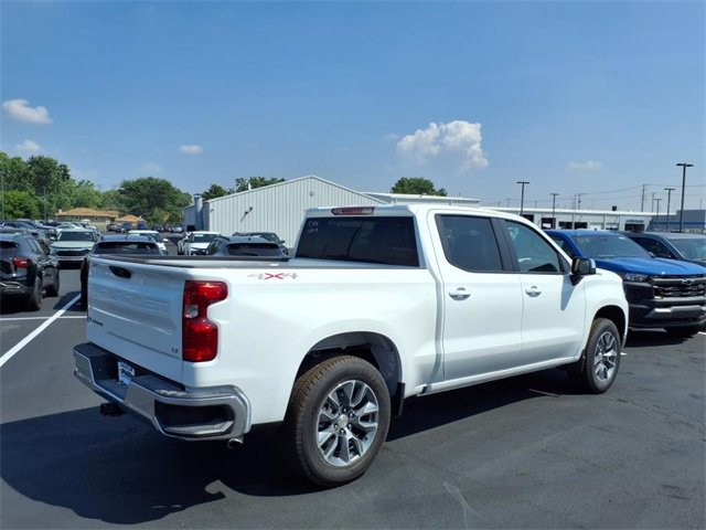 2026 Chevrolet Silverado 1500 LT photo 3