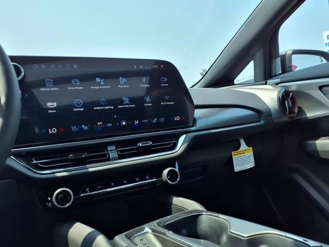 2025 Chevrolet Equinox EV RS - Photo 19