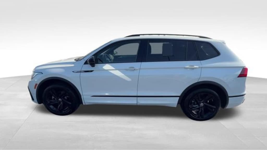 Used 2024 Volkswagen Tiguan 2.0T SE R-Line Black SUV