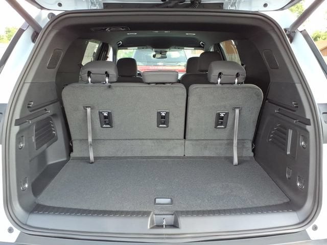2026 Chevrolet Traverse LT - Photo 11