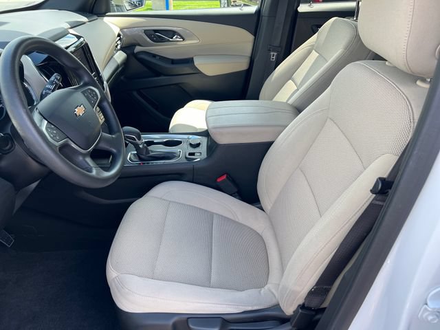 2023 Chevrolet Traverse LS - Photo 10
