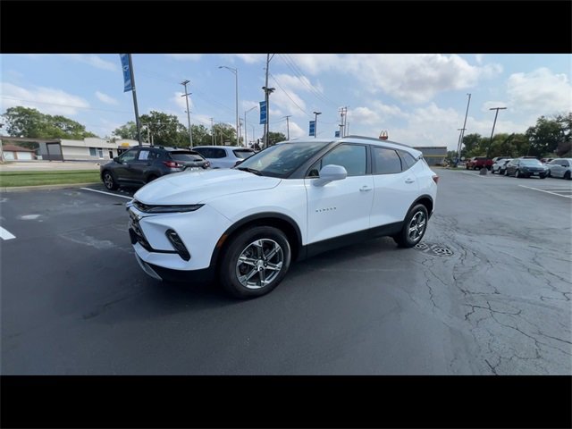 2023 Chevrolet Blazer 2LT photo 4