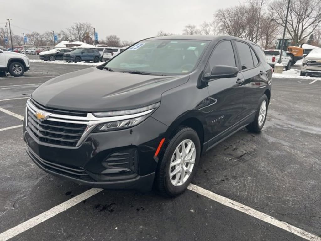 Used 2023 Chevrolet Equinox LS SUV