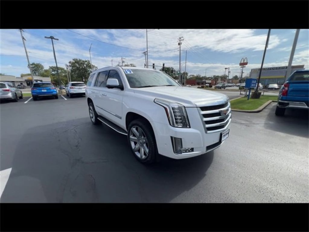 Used 2019 CADILLAC Escalade Luxury SUV