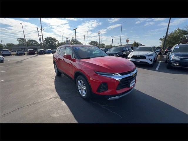 2022 Chevrolet Blazer 2LT photo 2