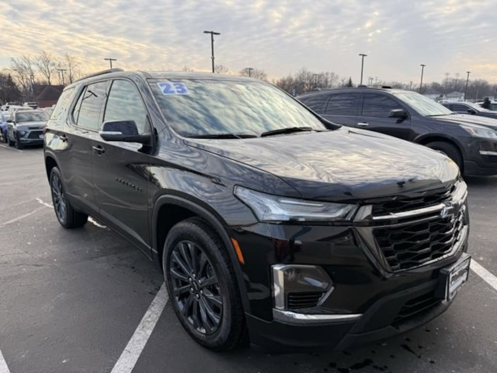 Used 2023 Chevrolet Traverse RS SUV