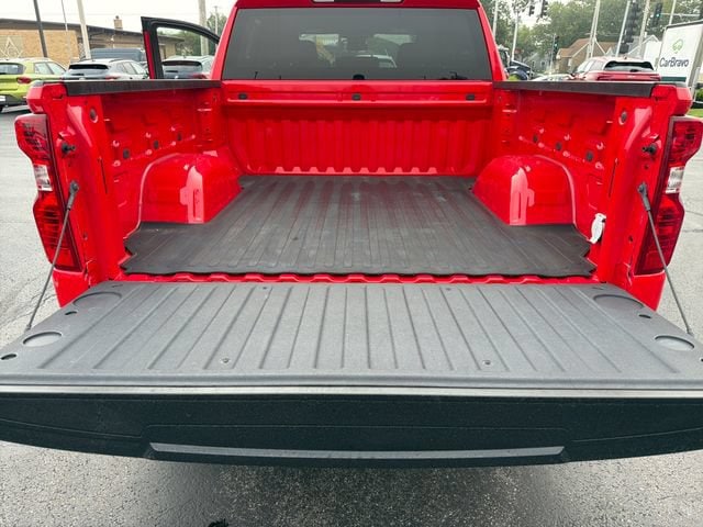 2023 Chevrolet Silverado 1500 LT - Photo 24