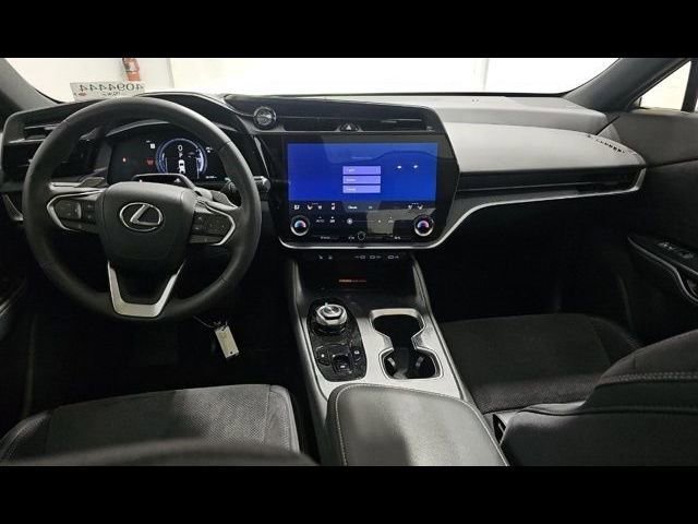 2023 Lexus RZ Luxury - Photo 9