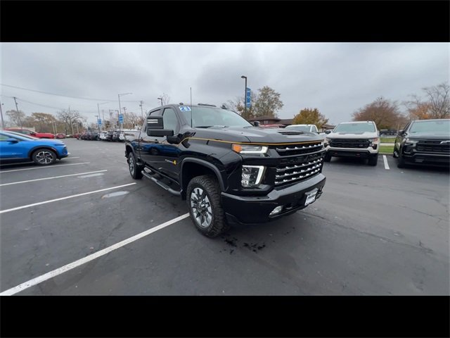 2021 Chevrolet Silverado 2500HD LTZ photo 2