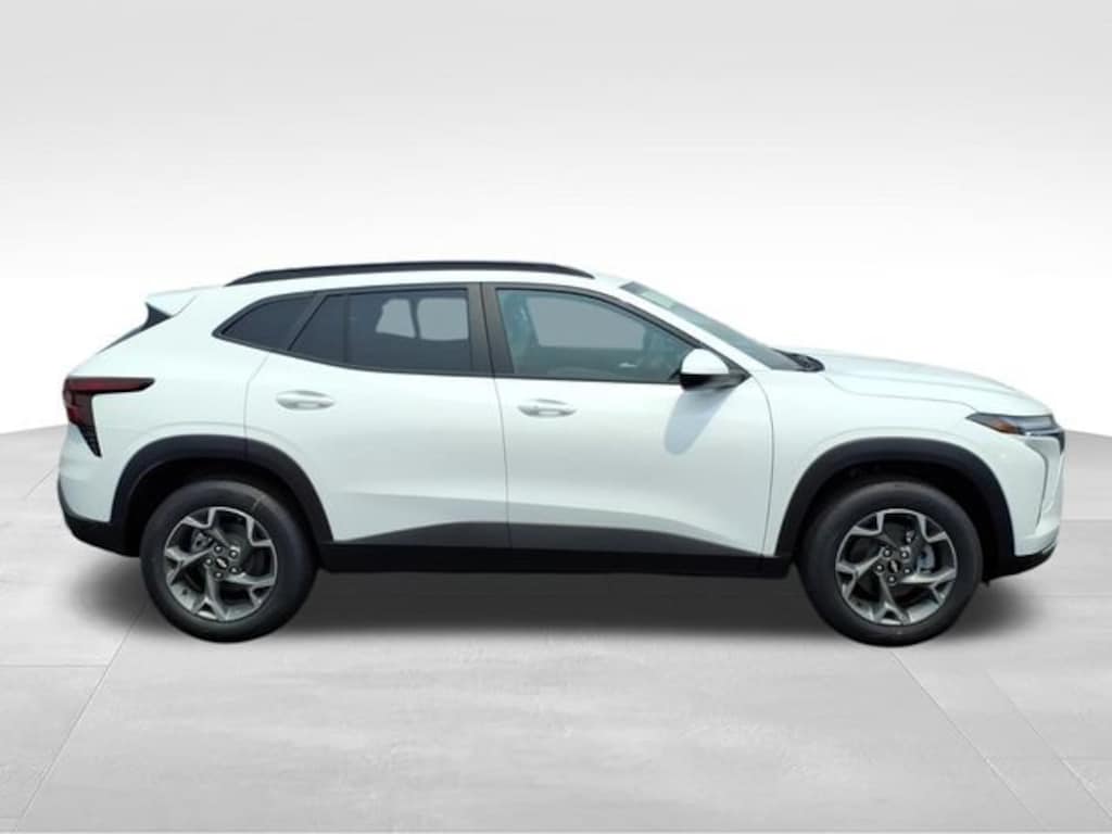 New 2026 Chevrolet Trax LT SUV
