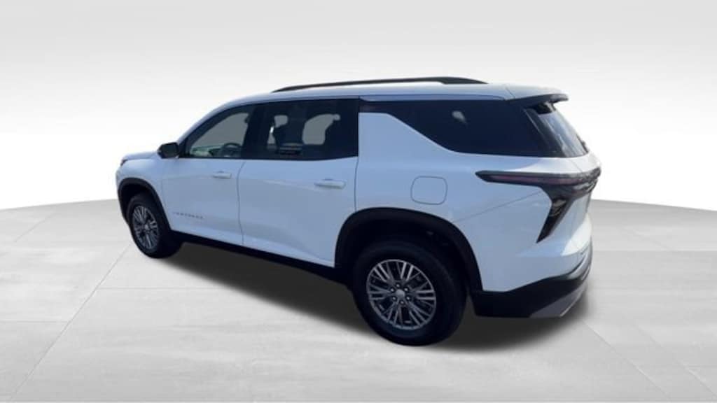 Used 2026 Chevrolet Traverse LT SUV