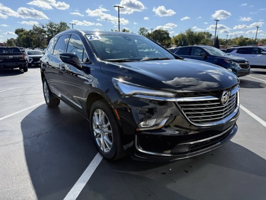 Used 2024 Buick Enclave Essence SUV