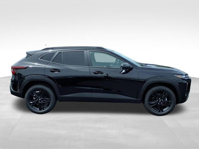 2026 Chevrolet Trax Activ - Photo 2
