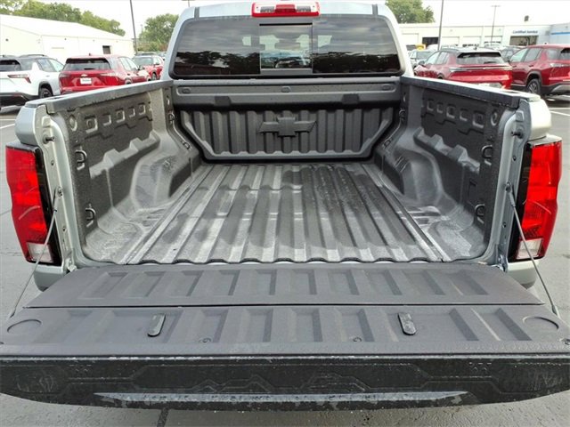2026 Chevrolet Colorado Trail Boss photo 4