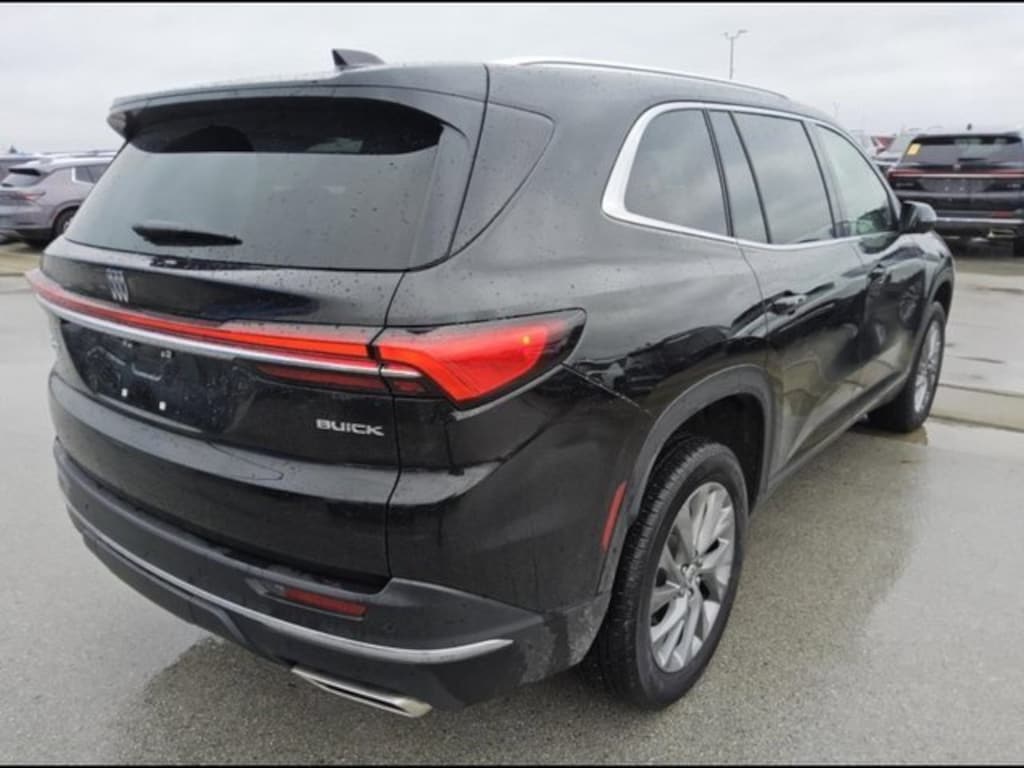 Used 2025 Buick Enclave Preferred SUV