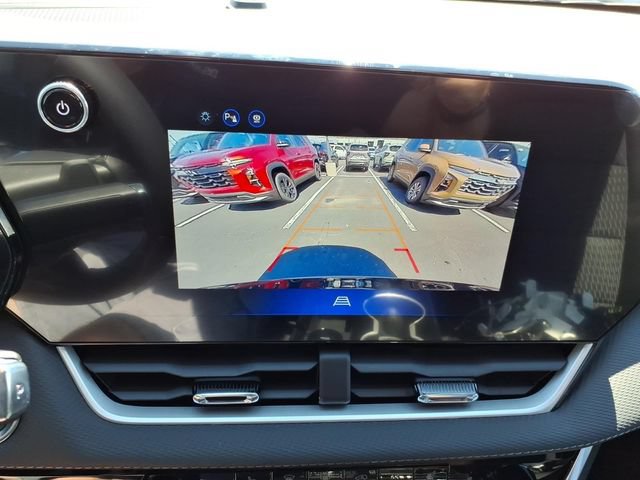 2027 Chevrolet Equinox LT - Photo 12