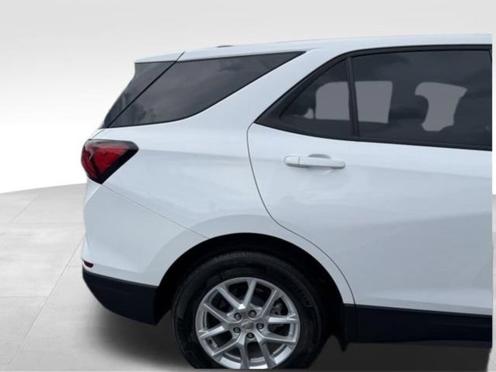 Used 2024 Chevrolet Equinox LS SUV