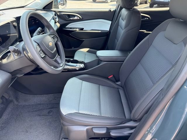 2026 Chevrolet Trax LT - Photo 10