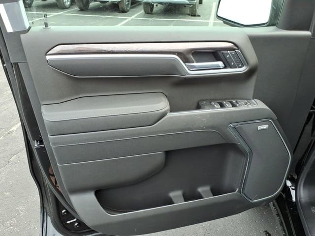 2026 Chevrolet Silverado 1500 LTZ - Photo 11