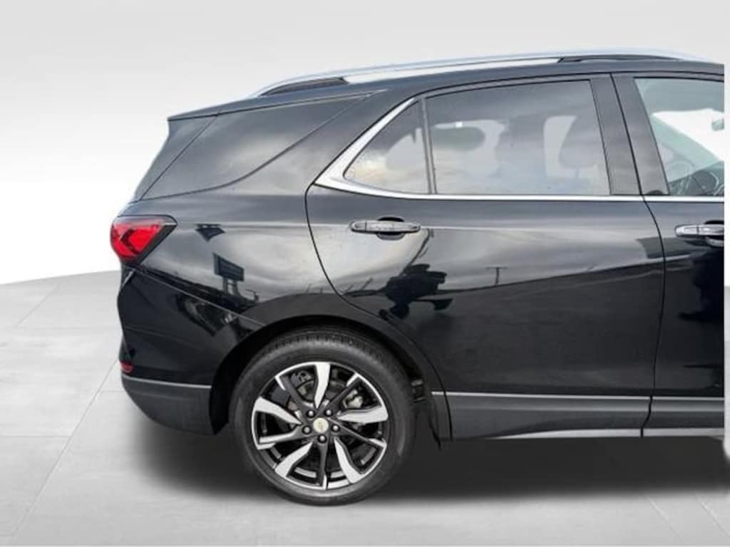Used 2022 Chevrolet Equinox Premier SUV