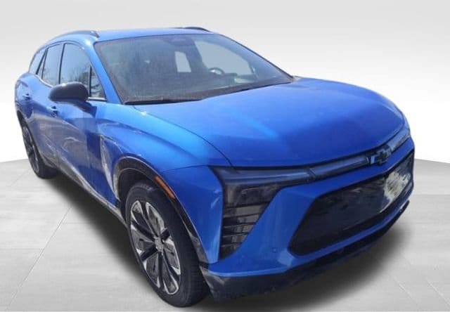 Used 2025 Chevrolet Blazer EV RS with VIN 3GNKD1RJ6SS120807 for sale in Lansing, IL