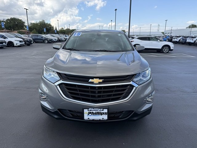 2018 Chevrolet Equinox LT photo 2