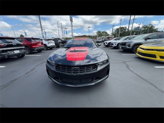 2022 Chevrolet Camaro LT1 photo 3