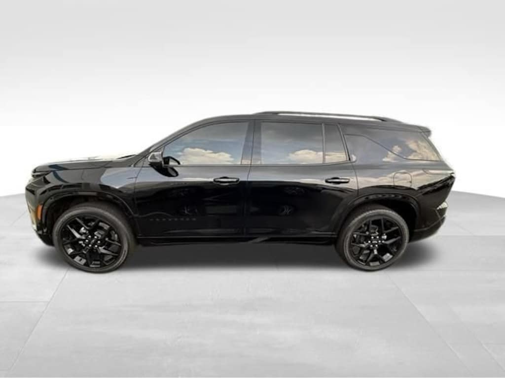 Used 2025 Chevrolet Traverse RS SUV