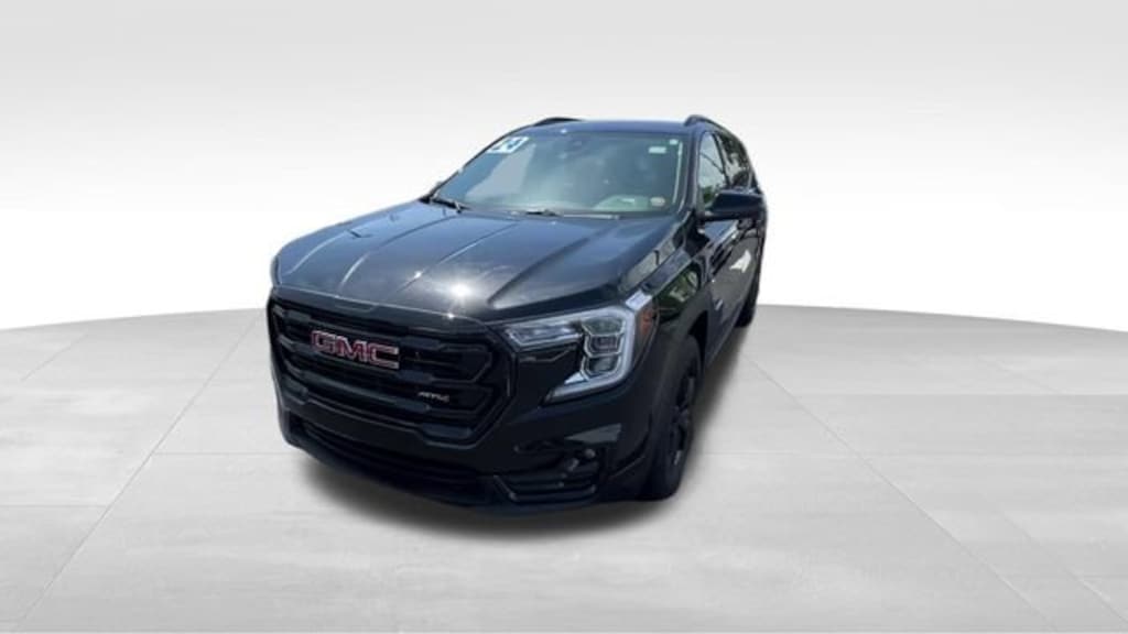 Used 2024 GMC Terrain AT4 SUV