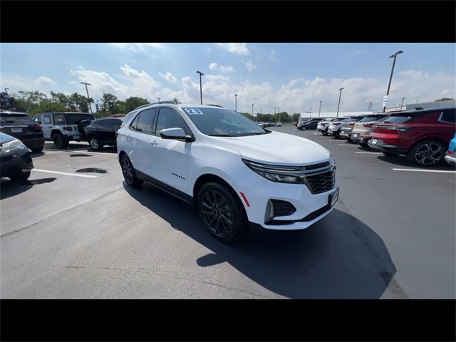 2023 Chevrolet Equinox RS photo 2