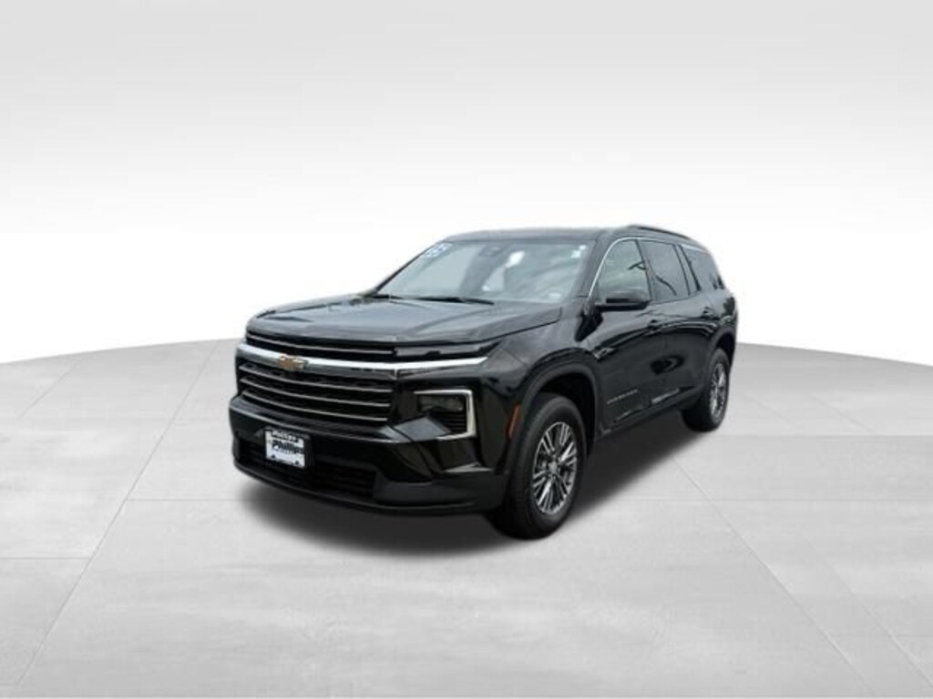 Used 2025 Chevrolet Traverse LT SUV