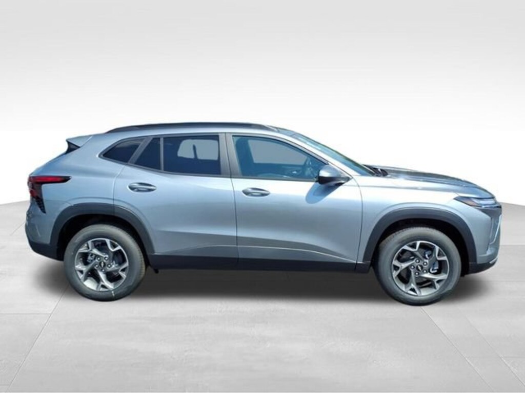 New 2026 Chevrolet Trax LT SUV
