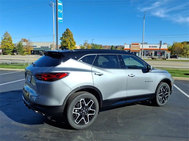 2026 Chevrolet Blazer RS photo 3