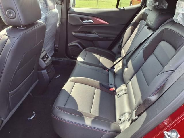 2025 Chevrolet Equinox EV RS - Photo 11