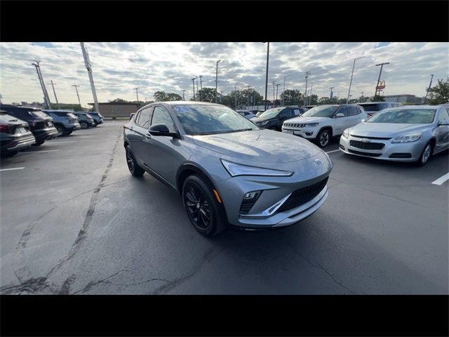 2024 Buick Envista ST photo 2