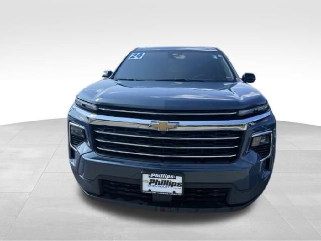 Used 2024 Chevrolet Traverse LT SUV